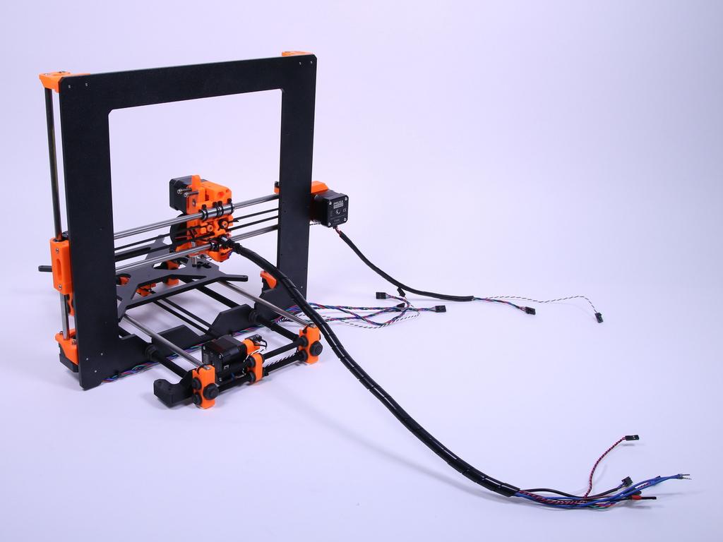 Step 35 Hotovo! Gratulujeme! Pravě jste sestavili extruder. Pokračujte stavbu kapitolou - 6.