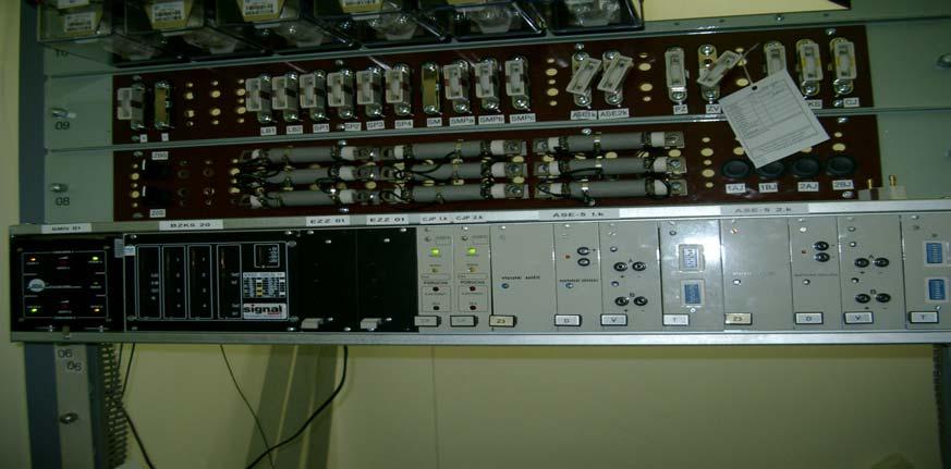 II. Elektronické prvky Stejnosměrný elektronický měnič SMN01.1 nebo SMN01 (ZL č. 17/2003 SZ a ZL č. 16/2005 SZ) TP SaZ 4/2002 Bezpečný zdroj kmitavých signálů BZKS20 (ZL č.