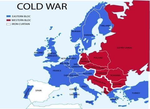 7 Poválečné období a studená válka (1945 1990) Poválečná období a vlastně celá druhá polovina 20. století se stala účastníkem masové expanze nových technologií a výzkumů.