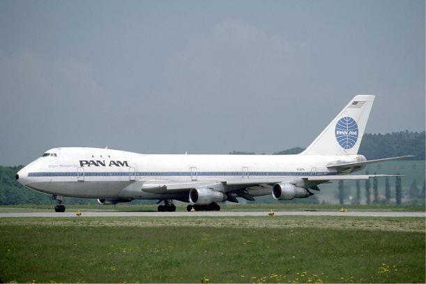 Obr. 44: Boeing 747 Pan Am 8.2 Airbus A380 A380 je v dnešní době největším dopravním letadlem pro přepravu cestujících.