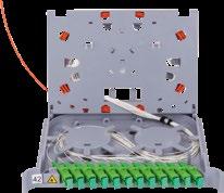 (adapters + pigtails) Předvystrojený modul 12 SC/APC (adaptér + pigtail) Other options of the compact module assembly can be supplied upon request (E2000 connectors,