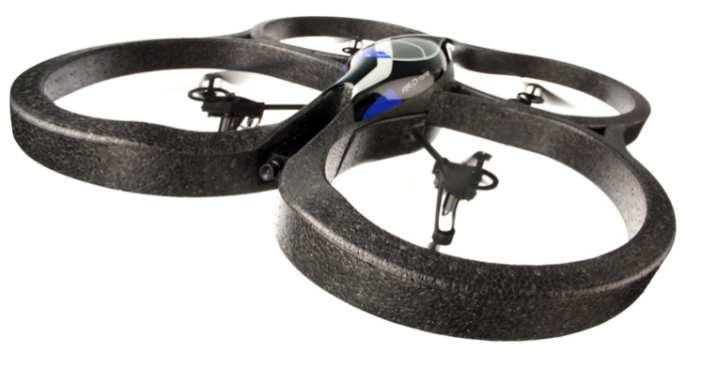 funkce řídicího systému. Výrobce proto očekává zejména zájem o tento model ze strany univerzit. Cena opět není zatím stanovena. 2.2.4 AR.Drone AR.