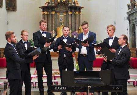 finskými sbory Aurora Youth Choir