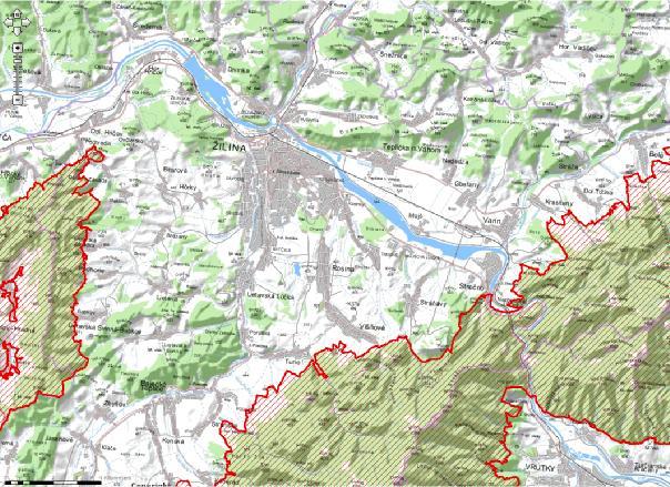 SKCHVU028 Strážovské vrchy posudzovaná zmena SKCHVU013 Malá Fatra Zdroj: www.sopsr.sk SKCHVU028 Strážovské vrchy CHVÚ bolo vyhlásené vyhláškou č. 434/2009 Z.z., ktorou sa vyhlasuje Chránené vtáčie územie Strážovské vrchy.