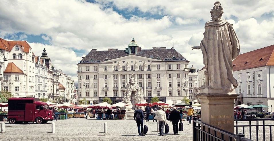 15 Od počátku byl využíván také pro pořádání koncertů. Dne 5. prosince 1927 zde zazněla ve světové premiéře Janáčkova Glagolská mše.