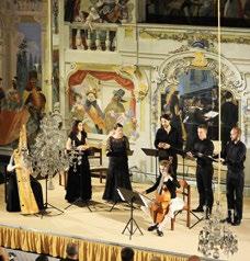 De l opéra, des concerts d orgue, de la musique de film ou du folklore, dans des lieux attrayants de Český Krumlov, une ville classée au patrimoine de l Unesco, comme la salle de spectacle baroque du