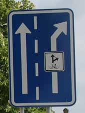 / Snížení počtu běžných pruhů ve prospěch zřízení cyklistické infrastruktury>.