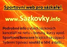 Vedle stojící neznámá paní mi sama od sebe pomáhá situaci řešit. S velikými díky přijímám půjčku stokoruny.