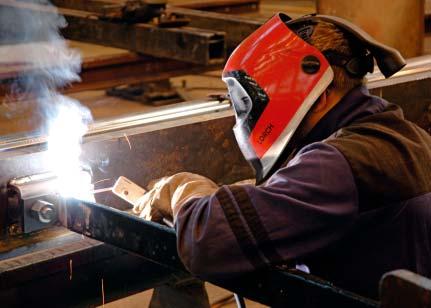 r.o. Stabilitu zavedeného systému BOZP a jeho soulad s požadavky ČSN OHSAS 18001 potvrdila v závěru měsíce srpna certifi kující organizace VÚPS Certifi kační společnost, s.r.o. Praha.