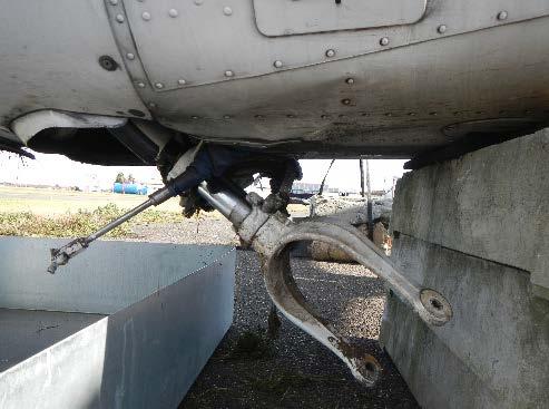 Letecká nehoda Cessna 152 pokračování Personál letiště a následně složky IZS poskytly otřesené pilotce pomoc.