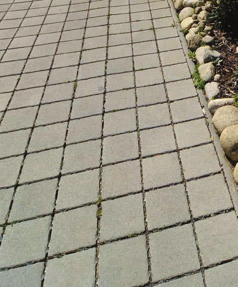 Pomocou voľných rozpier je možné ekologicky položiť prakticky ktorýkoľvek dlažbový systém. Poligono a TerrTurana svojou zvláštnou formou zaisťujú vysoký výkon vsakovania.