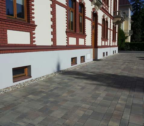 Dlažbový Cassetta Dlažbový systém pre čistý vzhľad plochy V štýle dlažby z prírodného kameňa prináša dlažba Cassetta nádych južanského temperamentu.
