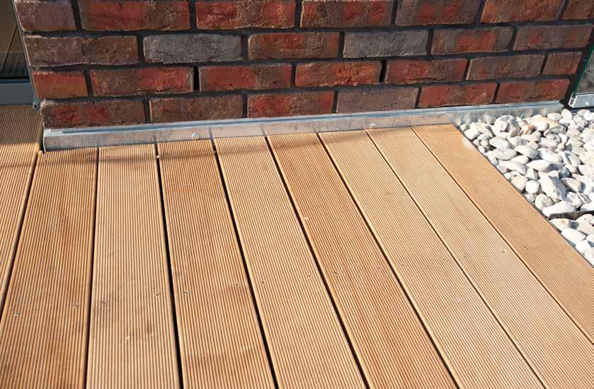 [ Garapa (lat. Apuleia leiocarpa ) Terasa REAL DECK, Garapa 25 x 145 mm, ponechané přírodní Garapa dřevo nazývané taky jako brazilský jasan je listnatá dřevina s vysokou trvanlivostí.