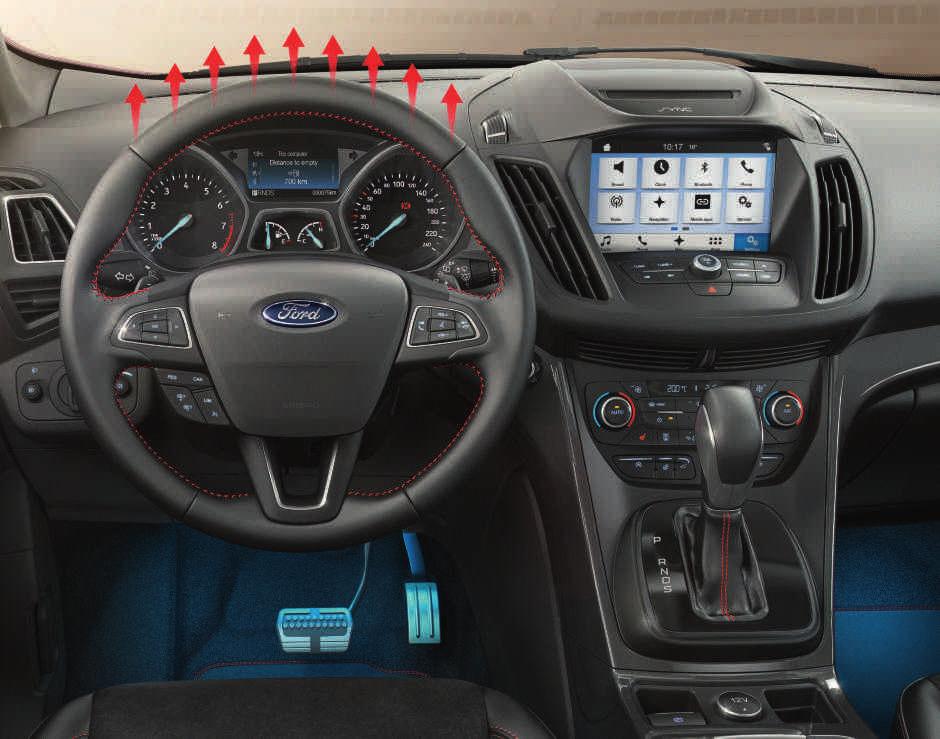 36 FORD KUGA Interiér Objevte další skvělé vlastnosti nového Fordu Kuga. Vyhřívaný volant Jednoduše aktivujete pouhým stiskem tlačítka. Tento systém vám zaručí nadstandardní pohodlí v chladných dnech.