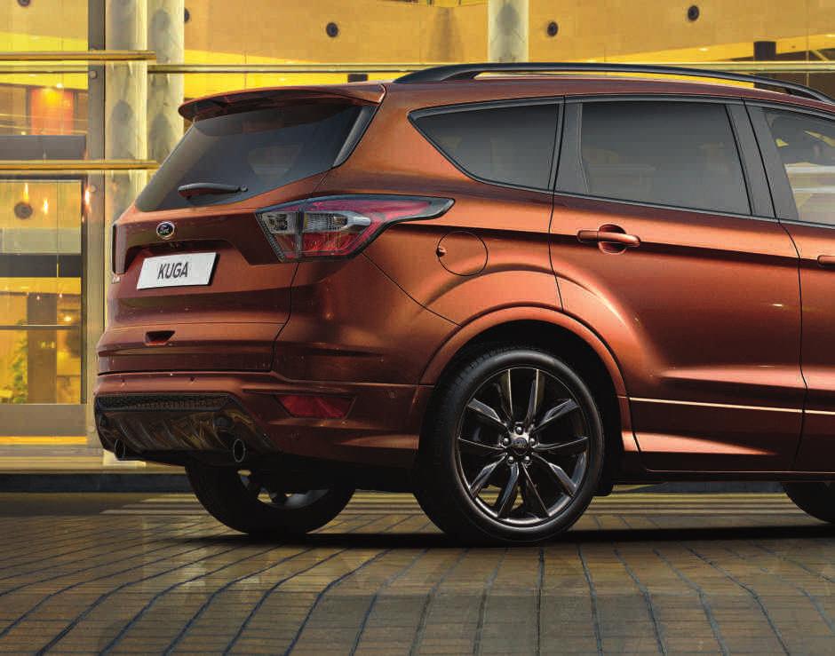 Na obrázku je model Kuga ST-Line s metalickým lakem