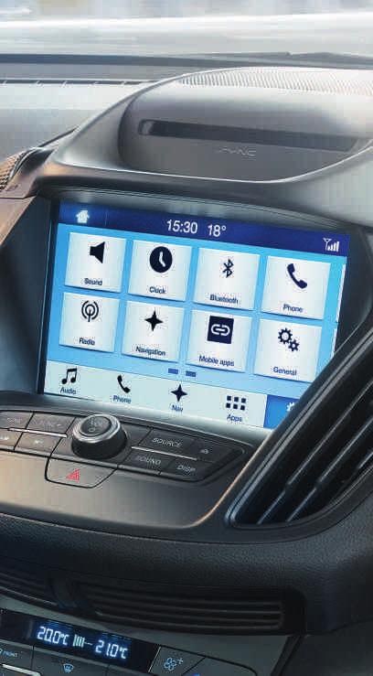 kompatibilní s aplikací AppLink, zatímco aplikace Apple CarPlay a Android Auto vám umožní ovládat telefon přes obrazovku SYNC