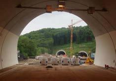 Obr. 10. Tunely Prackovice a Radejčín na dálnici D8 který bude po dokončení při délce 4,1 km nejdelším železničním tunelem v České republice.