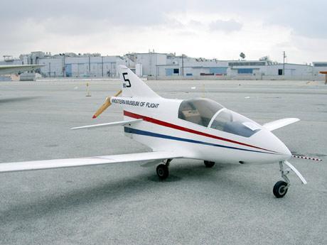 Bede BD-5 Historický vývoj: Historie tohoto letounu od amerického leteckého návrháře Jima Bedeho se začala psát na přelomu 60. a 70. let 20. století.