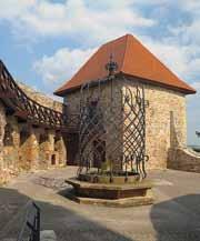 Vazulova veža Vazul bol bratrancom kráľa Štefana, ktorý sa v roku 1031 stal oprávneným