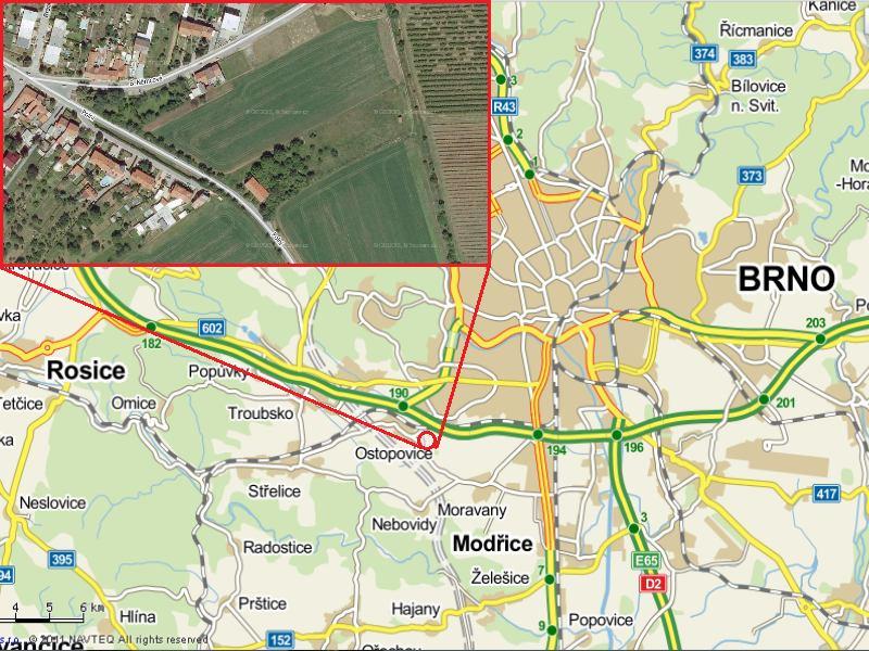 6. PRÁCE V TERÉNU Zájmová lokalita se nachází asi 1km jižně od Brna, v obci Ostopovice. Zde leží ve východní části obce mezi ulicemi B. Němcové a Polní.