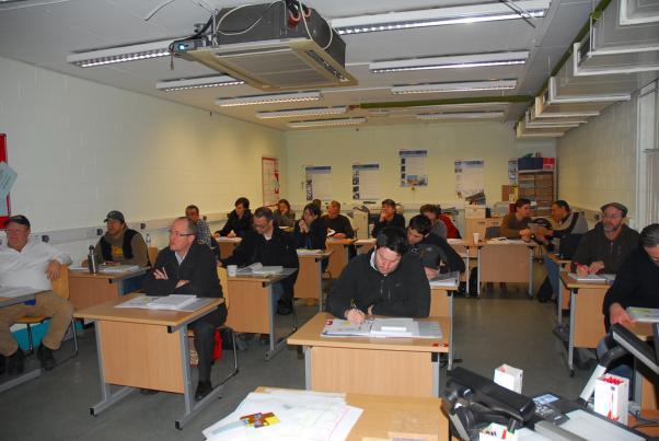 nulovou spotřebou energie (NZEB) projekty pro stavební specialisty Přizpůsobení stávajících a
