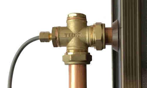 5. Propojovací sady pro kolektory SUNTIME Propojovací sady pro kolektory SUNTIME Typ napojení: závit 3/4" pro matici svěrné pro potrubí 22 mm Typ kolektoru Počet kolektorů Dostupnost V balení Obj.