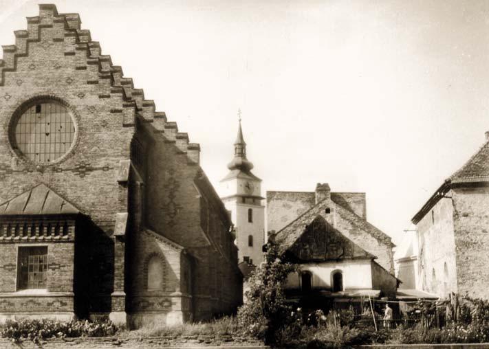 V 19. století zde sídlila německá obecná škola, než byla postavena nová budova.
