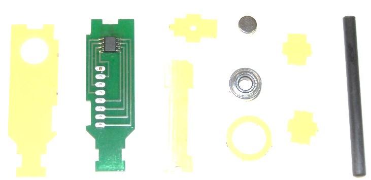 výstupního signálu. Ta může být analogová, PWM či digitální na bázi SPI protokolu. SPI varianta byla vybrána pro tuto práci, neboť na stejném protokolu komunikují i ostatní snímače.