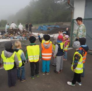 Pomôžeme Vám so vzdelávaním a určite si vyberiete z našej ponuky farebných nádob na triedenie.