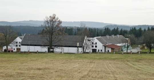 FARMA MILNÁ KUPUJE ZEMĚDĚLSKÝ AREÁL NA MUCKOVĚ V roce 2003 koupila firma areál na Muckově, ve volné soutěži za 4 mil. Kč.