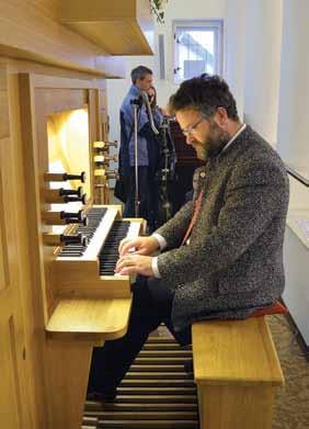 Účinkovaly Varmužova cimbálová muzika ze Svatobořic-Mistřína, pěvecký sbor Amatores musicae antiquae a dětský pěvecký sbor ZUŠ Dubňany. Průvodní slovo přednesla Markéta Varmužová.