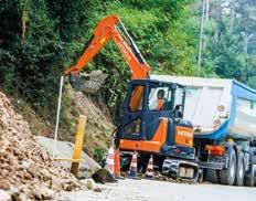 Hitachi Construction Machinery Vyvíjíme stavební stroje, které přispívají k budování blahobytnější a spokojenější společnosti Yuichi Tsujimoto, HCM President BUDUJEME LEPŠÍ BUDOUCNOST Společnost