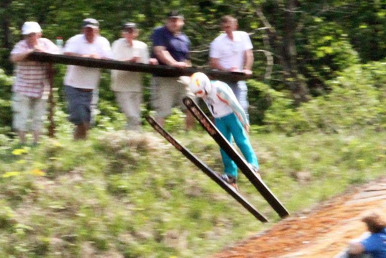 30,0 m 6 Tomasz Pilch KS Wisła Ustronianka 193,8 bodů 29,0 + 27,5 m 7 Łukasz Stawowy PKS Olimpijczyk Gilowice 189,5 bodů 26,5 + 28,5 m 8 Łukasz Dyrcz PKS Olimpijczyk Gilowice 188,9 bodů 27,5 + 27,0 m