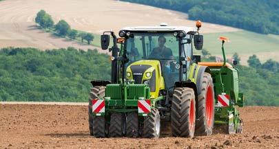 Pro bezpečnou a efektivní práci musí být mezi traktorem a připojeným nářadím zajištěno silné spojení. Zvedací závěsy nového traktoru ARION 400 vytvářejí dobrý základ.