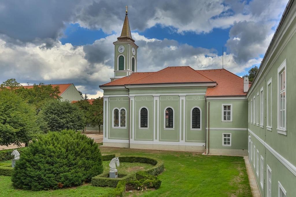 Obr.3: Kostel sv. Václava a Leopolda SO 03 HŘBITOVNÍ KAPLE POVÝŠENÍ SV. KŘÍŽE, PARC. Č.