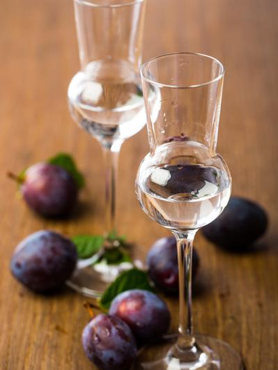 Moravská 40% Hruška, Švestka, Švestka zlatá 0,5 l (1 l = 278,00
