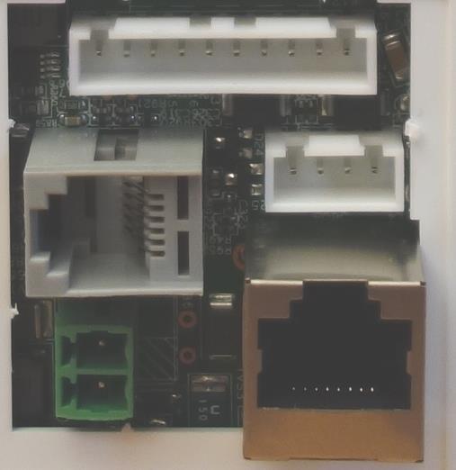 3. Popis zařízení Jednotky CP-UNB-CM352 a CP-UNB-RM352 jsou určeny k vnitřní instalaci a používají se k propojení s venkovními jednotkami, například s typem CP-UNB-C22.