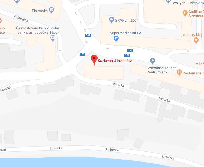 Obrázek 1.02 - Poloha restaurace Kozlovna Zdroj: Google maps 2.1 Stávající stav Prostor restaurace je vytápěn pomocí deskových radiátorů, zdrojem tepla je výměníková stanice v suterénu objektu.