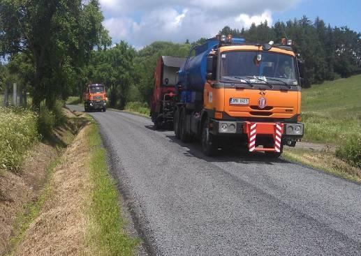 Obnova vodorovného dopravního značení je z klimatických důvodů sezonní prací.