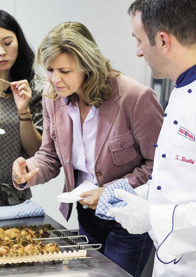 Chcete to všechno vidět na vlastní oči? Vařte s námi. Varný systém SelfCookingCenter jsme poprvé viděli naživo na akci RATIONAL CookingLive.