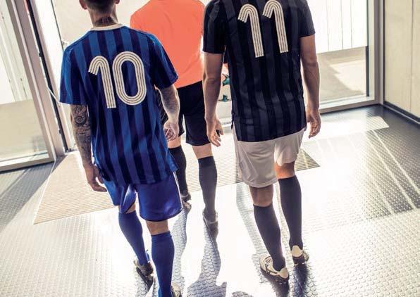 Fotbalový míč Pitch Team Vyniká svým designem