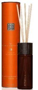 vonné tyčinky 1112183 RITUALS - vonné tyčinky Happy Buddha Mini Fragrance Sticks - 50 ml Pomeranč má pikantní, aromatickou vůni, tišící účinky a zjemňuje pokožku.