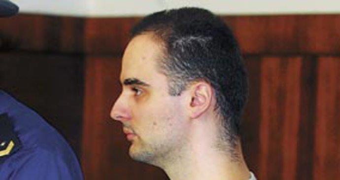 13. října a 16.října 2005: Viktor Kalivoda Lesní vrah zastřelil starší manžele v lesích u Nedvědic na Brněnsku a dalšího náhodného kolemjdoucího, který venčil psa, u obce Malíkovice na Kladensku.