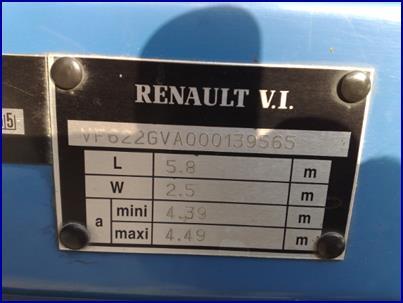 0.2. Identifikačné vozidla / podvozku / výrobné Obr.. č. 5. Príklad štítku rozmerov ťahača návesov Renault Magnum Obr. č. 6.