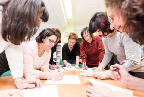 15 studentů strojírenství na Západočeské univerzitě v Plzni navštívilo Střední odbornou školu ve Wiesau za účelem sběru praktických zkušeností.