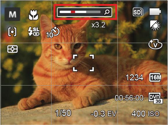 ZÁKLADNÍ OVLÁDÁNÍ Použití funkce přiblížení Váš fotoaparát je vybaven dvěma typy funkcí přiblížení: optický a digitální zoom.
