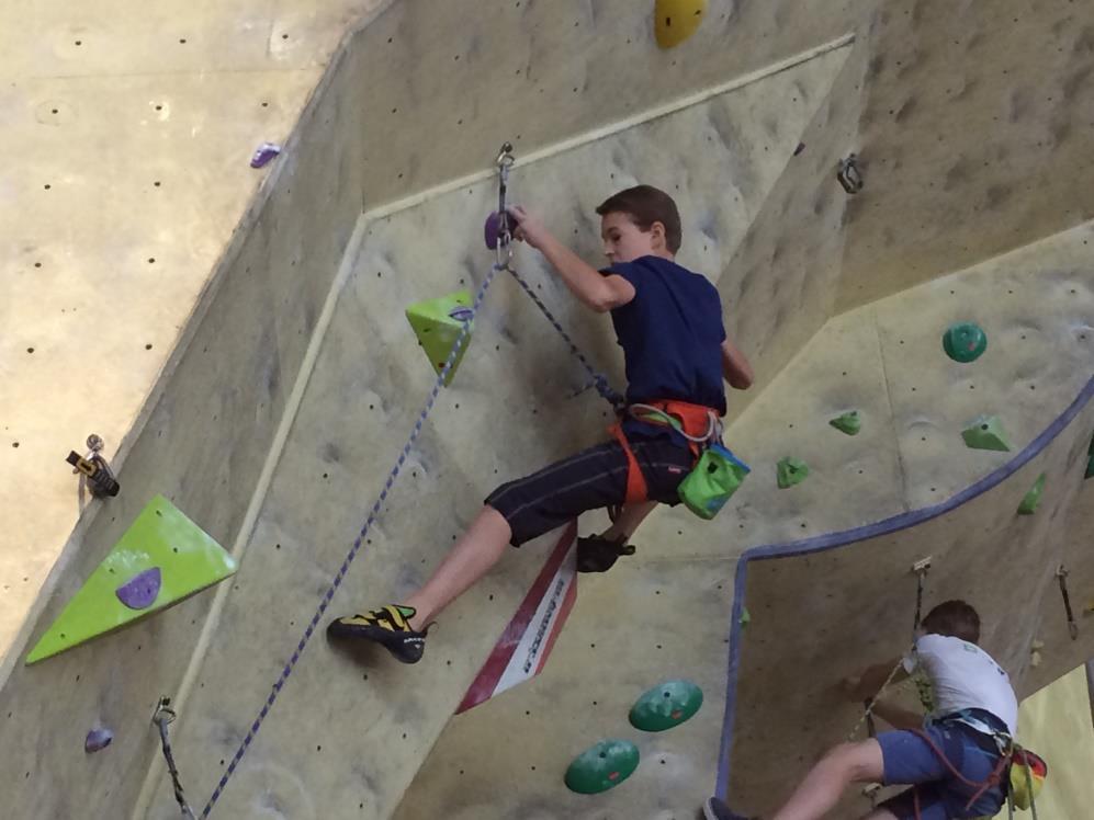 Dvanáctiletý Šimon Cibulka obhájil svoje vítězství z loňského roku a v kategorii U14 získal titul Mistr ČR Obrázek 64: Simon Cibulka. Foto: Dalibor Cibula. Obrázek 65: Tereza Cibulková.