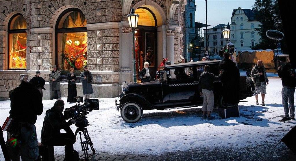 7/ SVĚTOVÝ FILM V LIBERCI a) Liberec se v posledních letech stal velmi vyhledávaným místem pro natáčení zahraničních filmů.