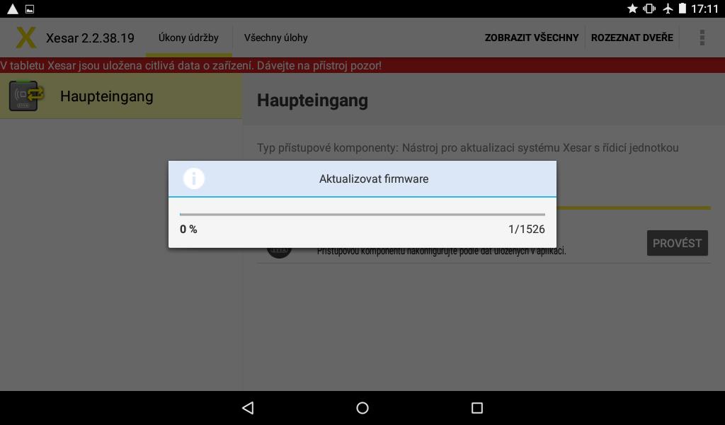 Předtím zkontrolujte stav baterie přístupové komponenty! Poté klepně te na Aktualizovat firmware.