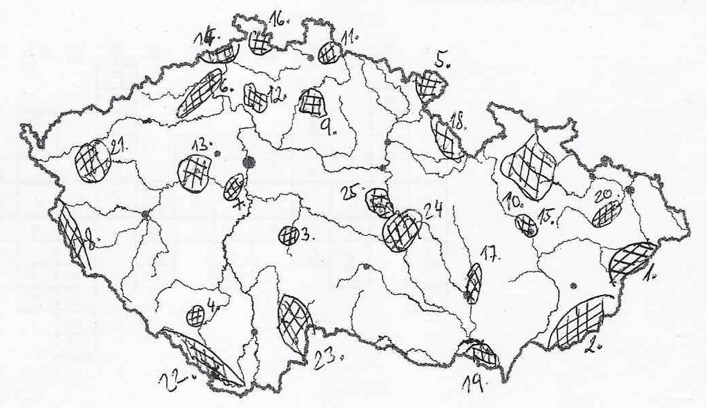 B) Přiřaď názvy k jednotlivým tvrzením: A B C D a) Národní park (NP) A - 3 b) Chráněná krajinná oblast (CHKO) B - 4 c) Národní přírodní rezervace (NPR) C - 1 d) Přírodní rezervace (PR) D - 2 Národní